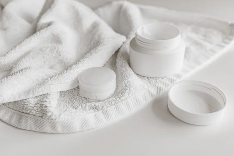 The Clinical Case for a Plain Moisturizer: What Dermatologists Know That the Beauty Industry Won't Tell You