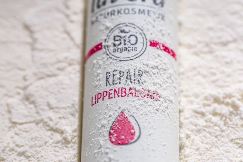 Reading Between the Lines: What Dermatologists Actually Look for on a Skincare Label